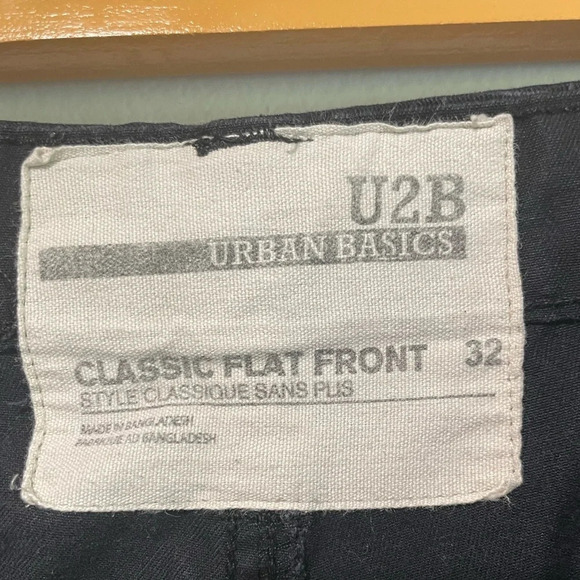 Urban Basics Black & White Grid Pattern Classic Flat  Front Shorts - 32 - Picture 5 of 8